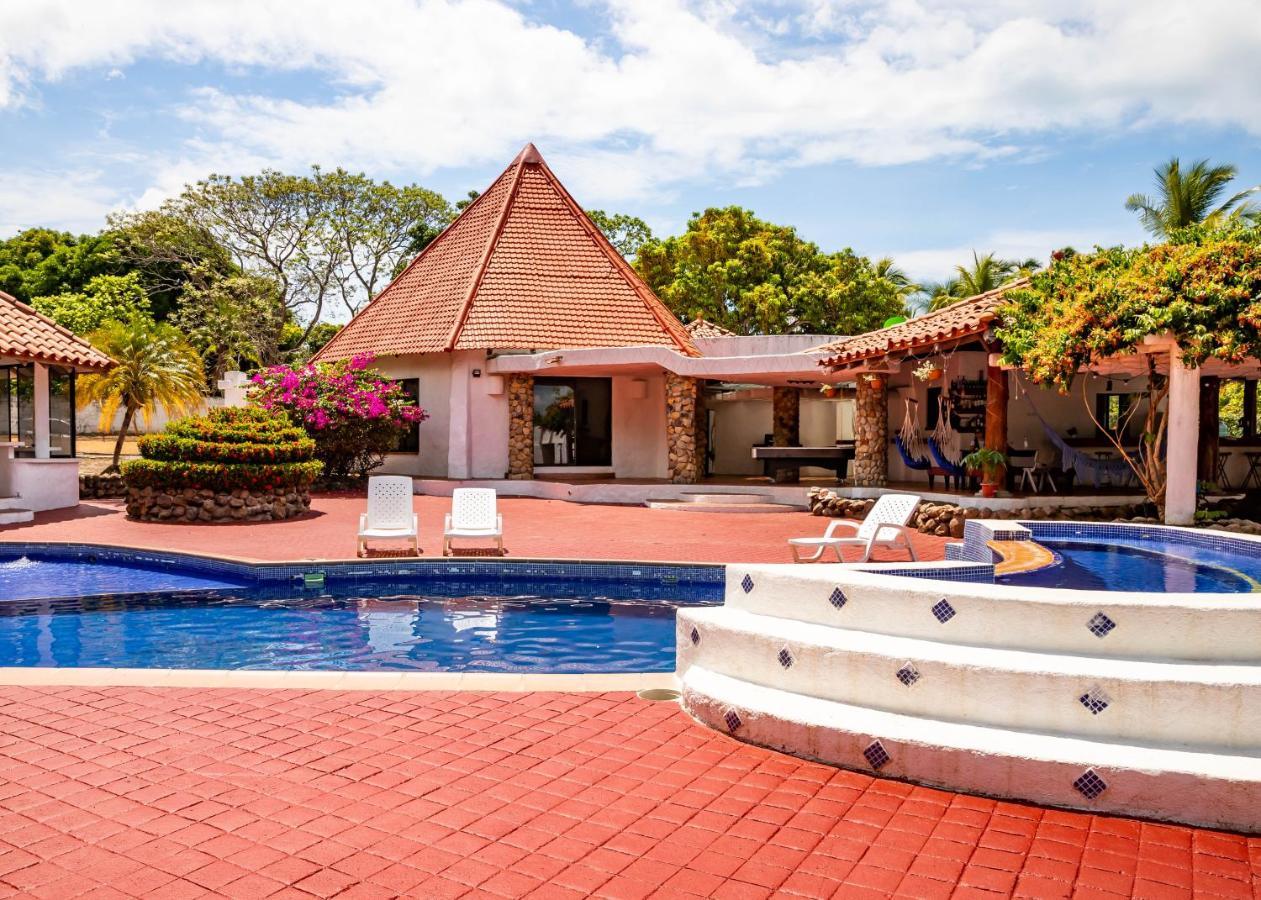 Cottage house Nueva Gorgona Exterior photo
